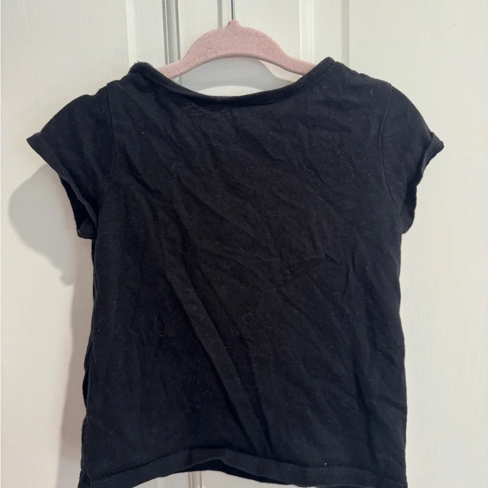 The Children's Place 2T Girls Black 'Friends' Short Sleeve T-Shirt Blouse